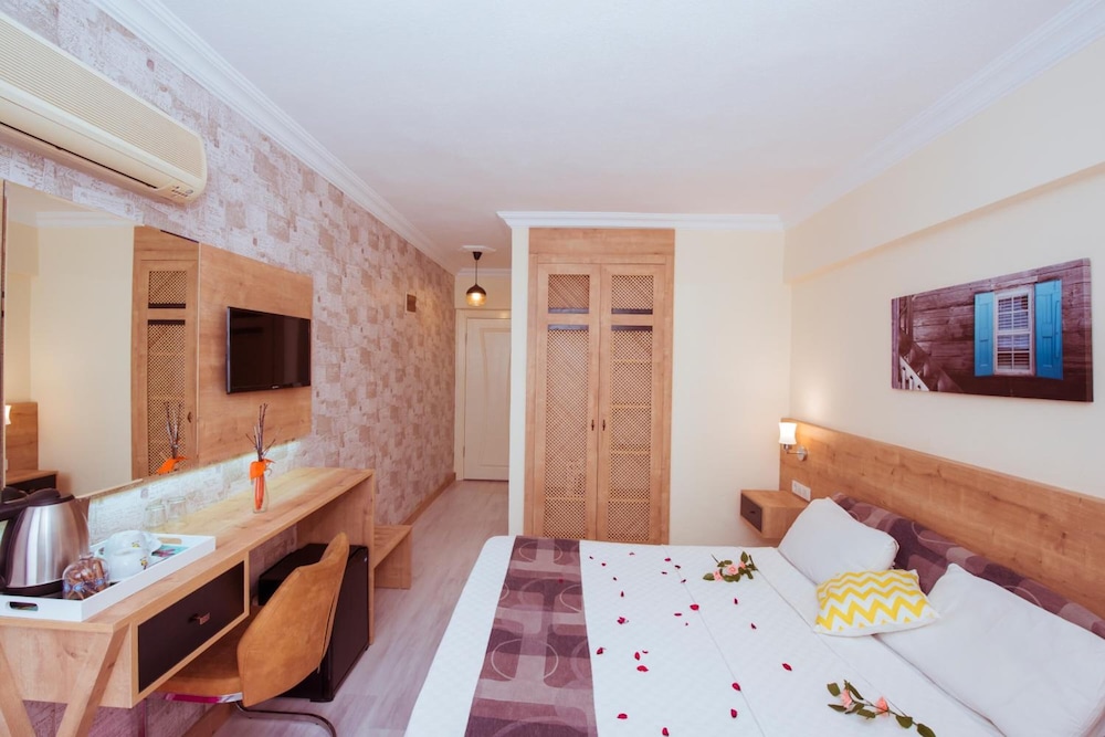 Ibrahim Bey Hotel 17/50