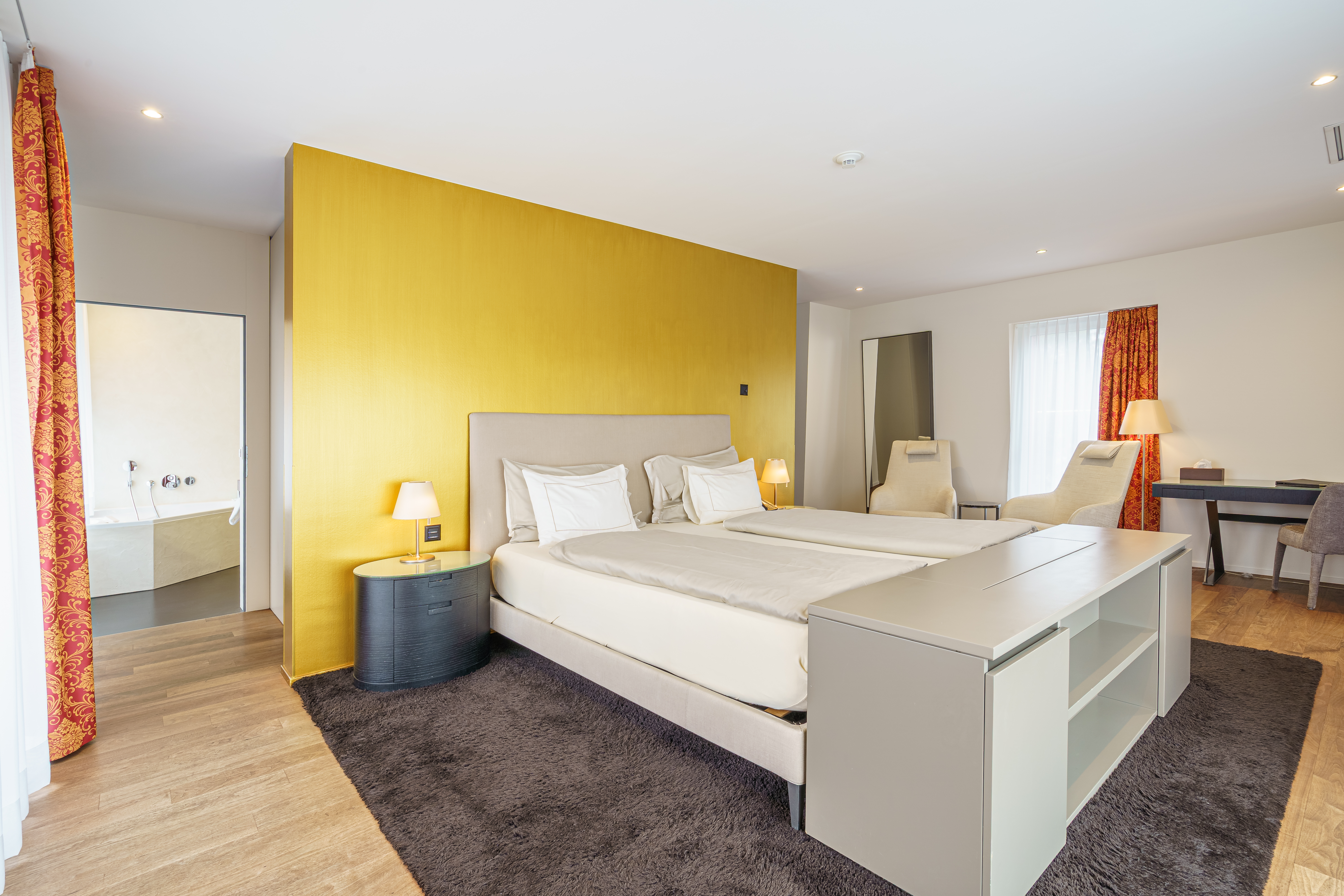 Panoramic, Junior Suite, Single, South Side