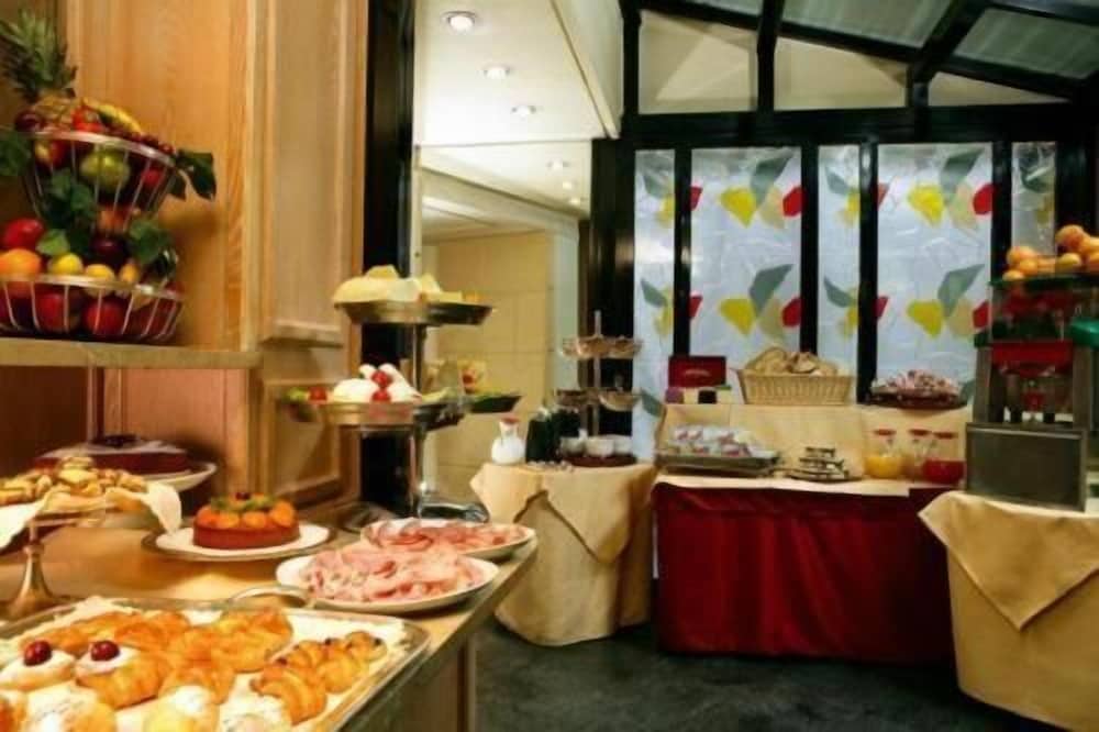 Costa do Sol B&B Hotel 21/26