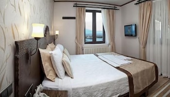 Assos Behram Hotel 8/43