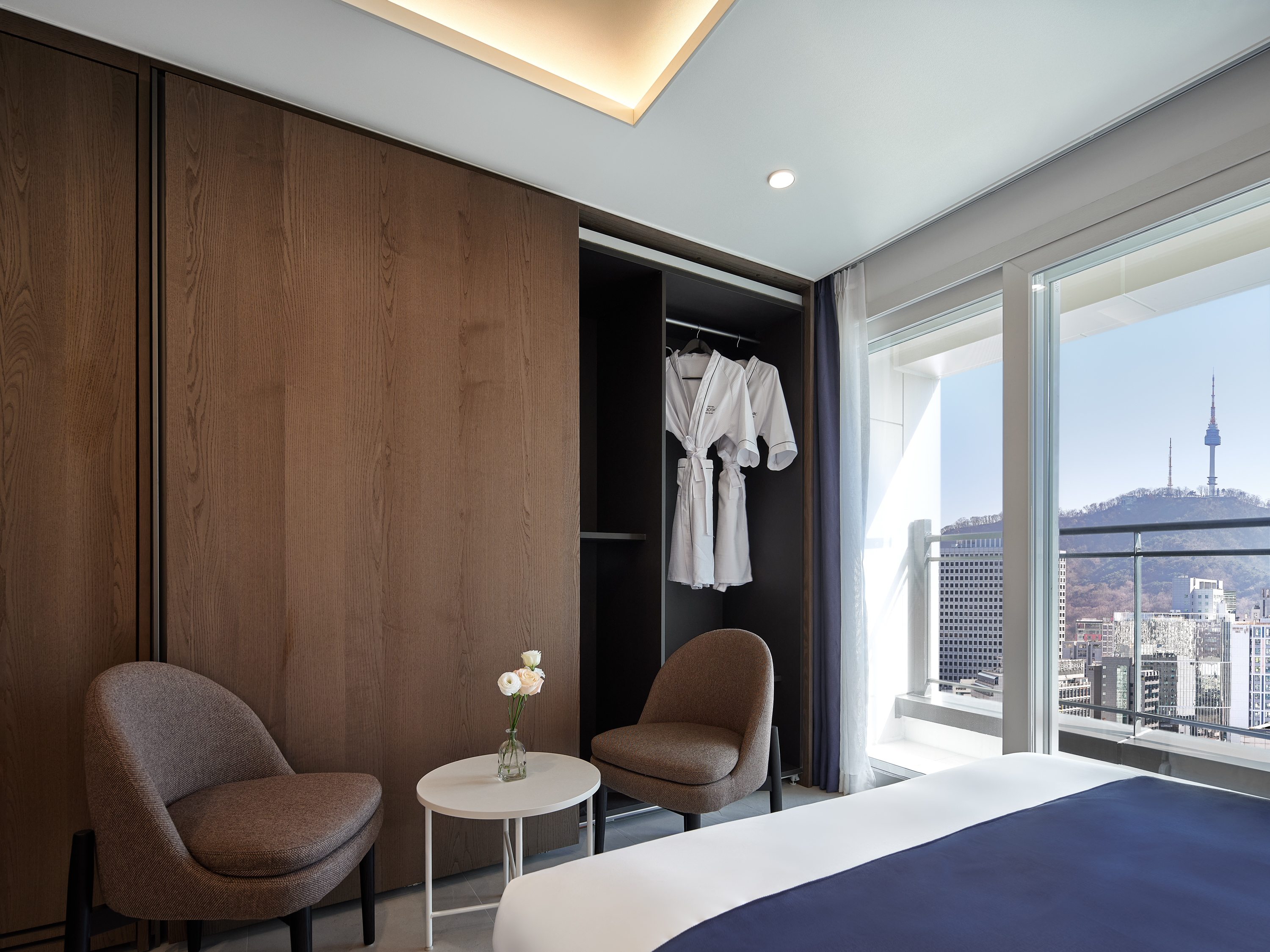 غرفة بريميير ديلوكس عائلية بسريرين منفصلين لذوي الإعاقة، Hotel The Botanik Sewoon Myeongdong 2/2