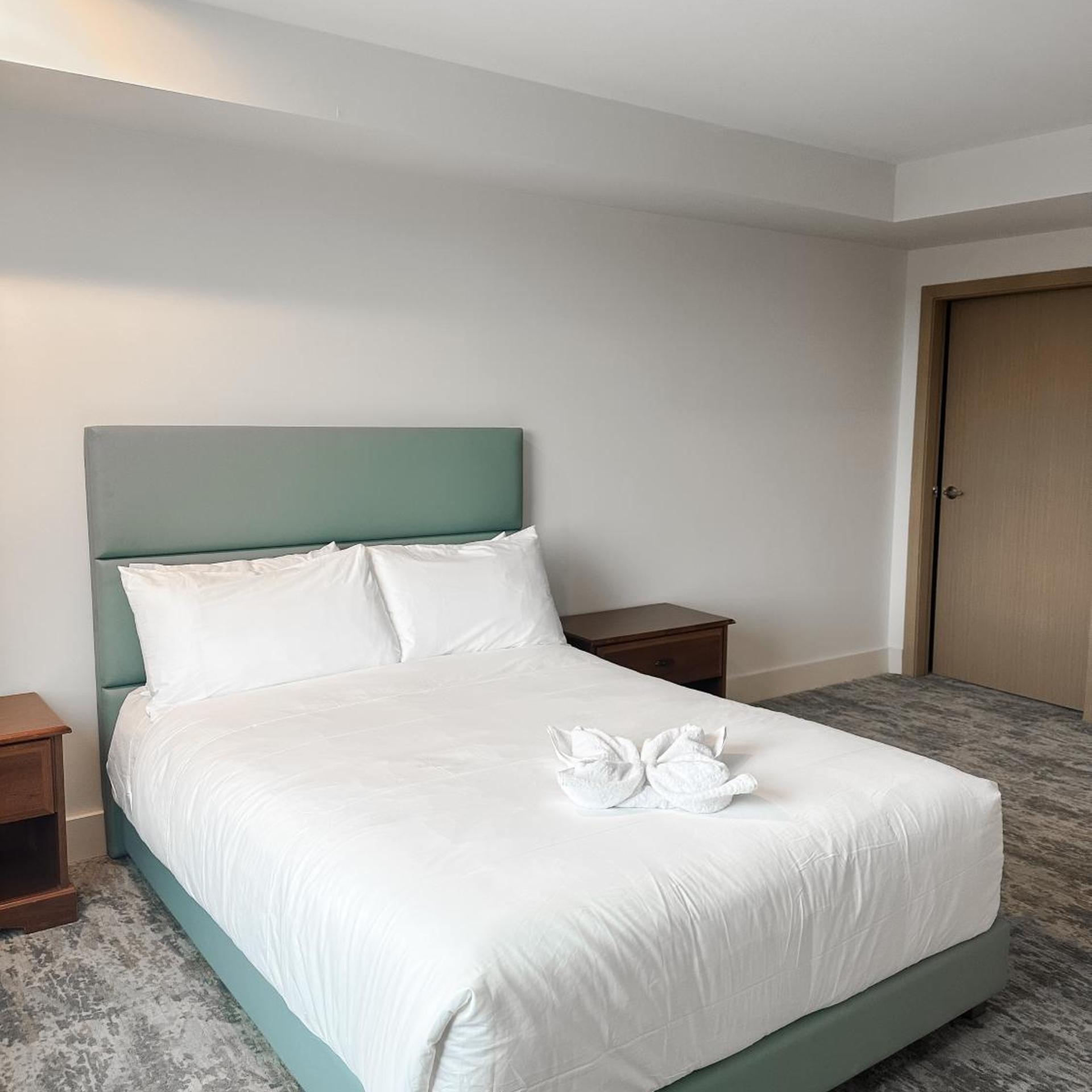 1 Bedroom, Efficiency, Suite, King Bed