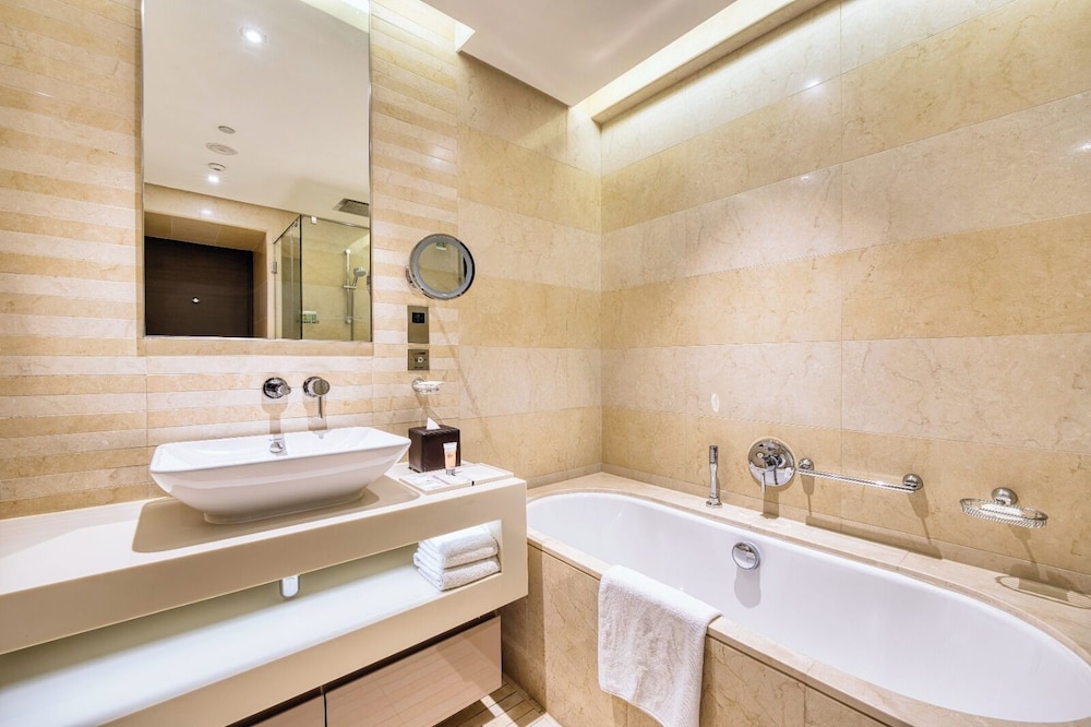 Hyatt Regency Dubai Creek Heights Residences 70/73