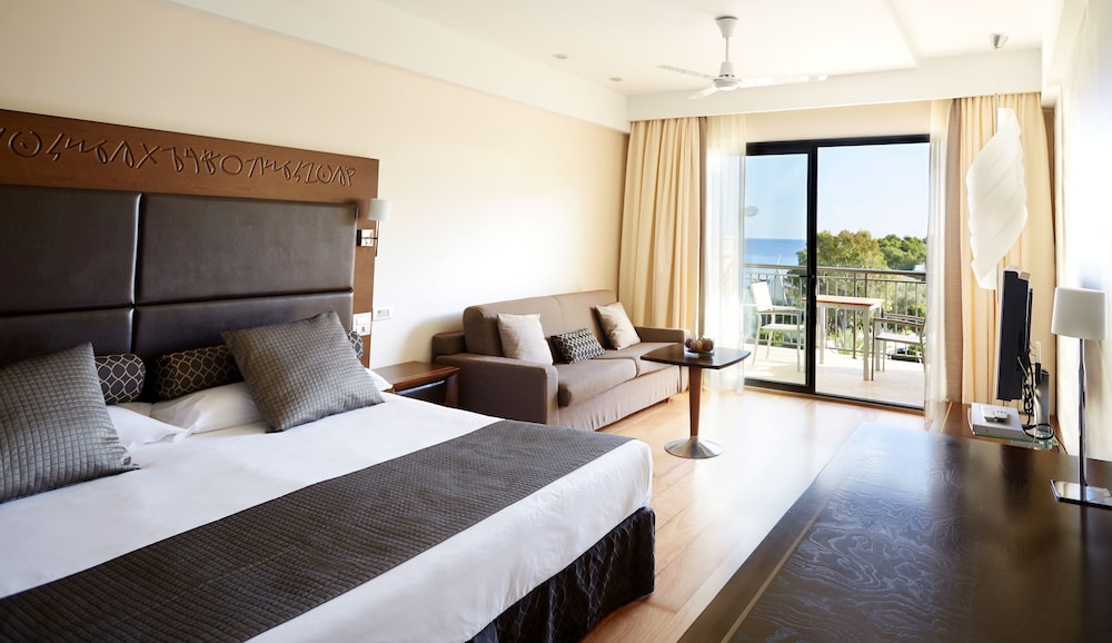 Premium, Prestige, Suite, King Bed, Sofa, Sun Room, Jetted Tub