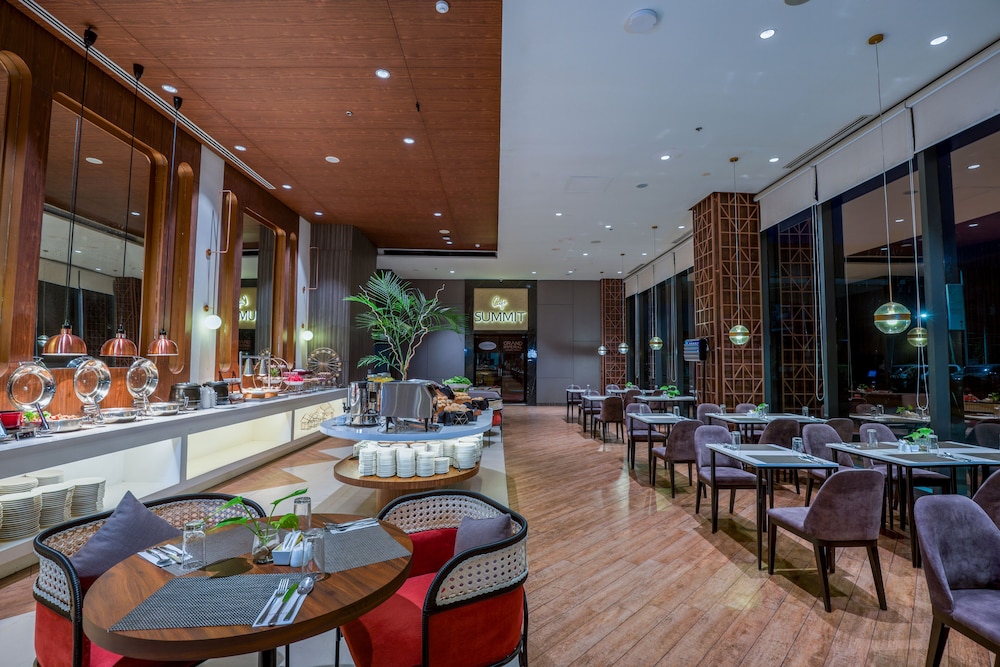 Grand Summit Hotel General Santos 36/50