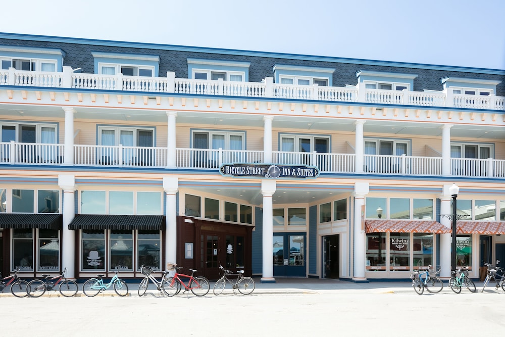 Bicycle Street Inn and Suites 1/50