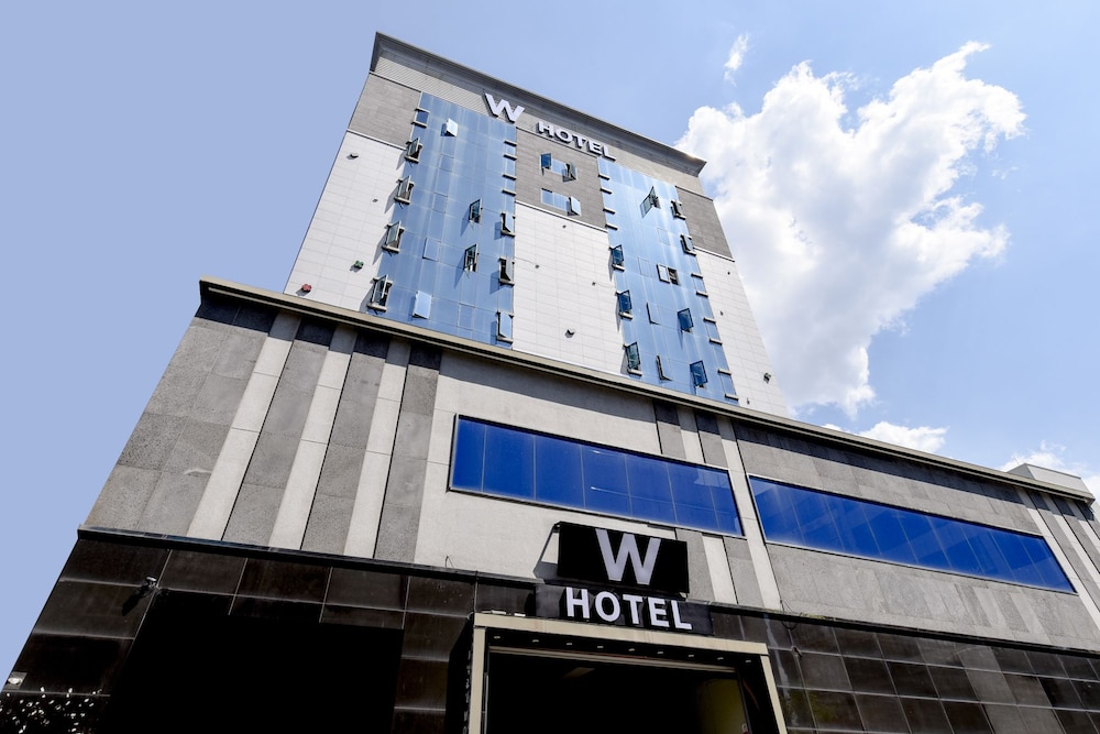 1 Night 2 Days Hotel 2/22