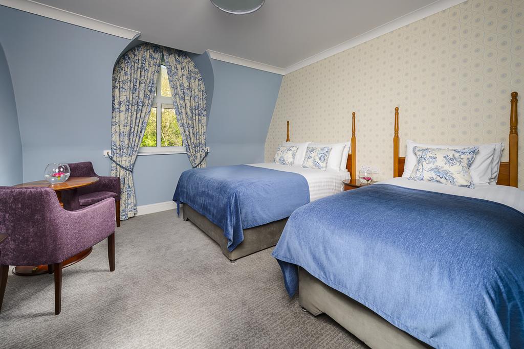 Standard, Twin Beds