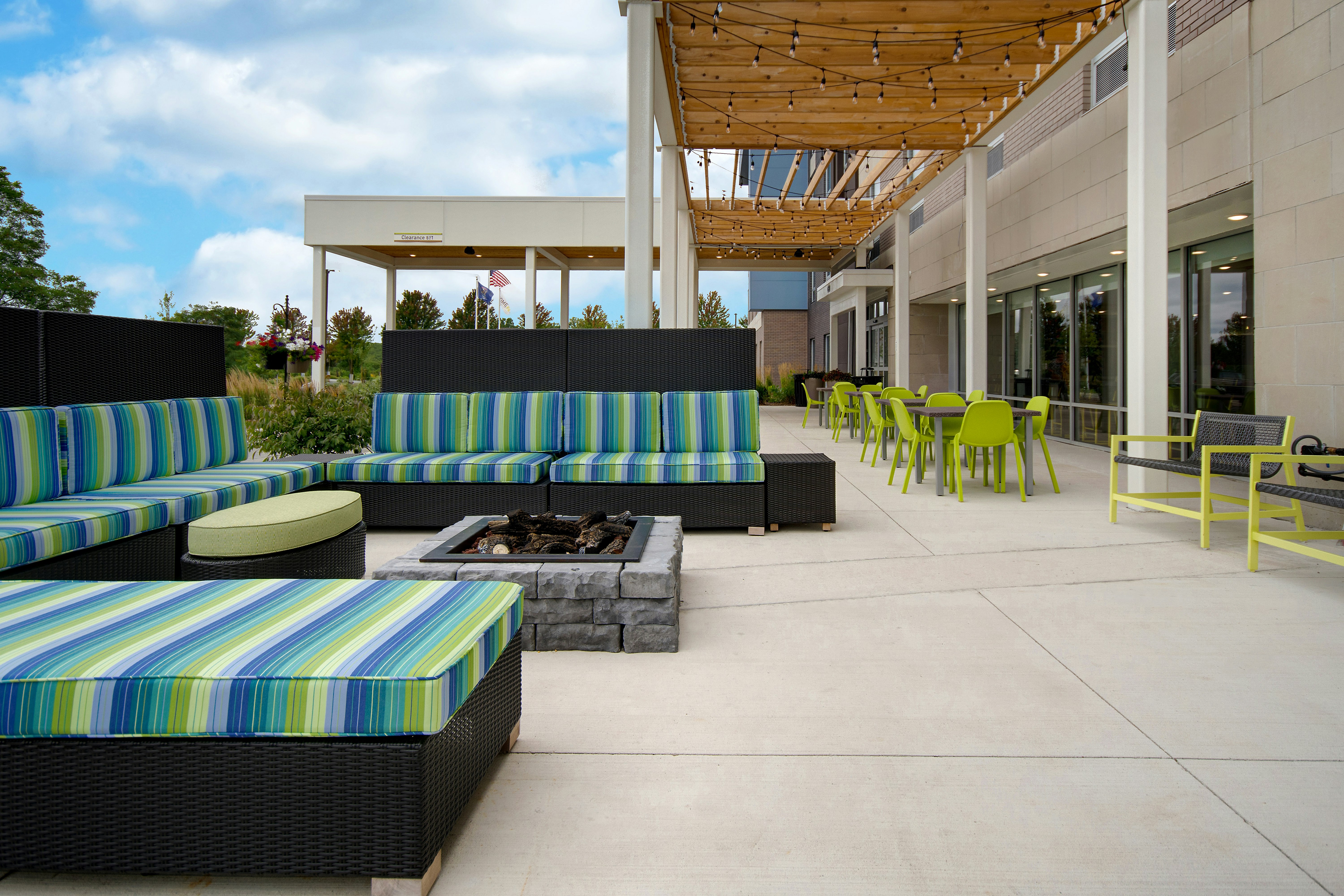 Home2 Suites by Hilton Grand Rapids Airport 23/24