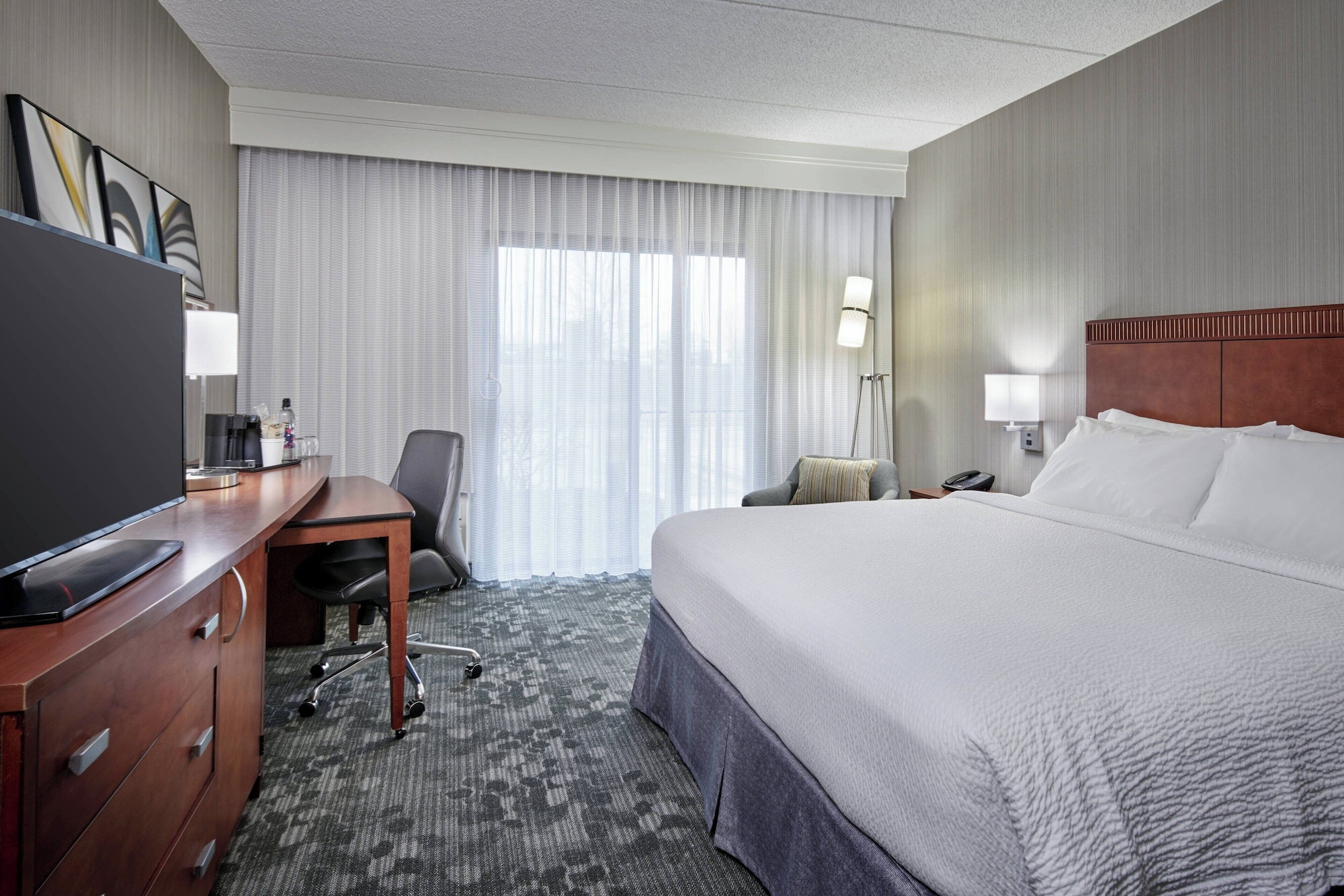 Room at Courtyard Chicago Oakbrook Terrace, Villa Park - IL