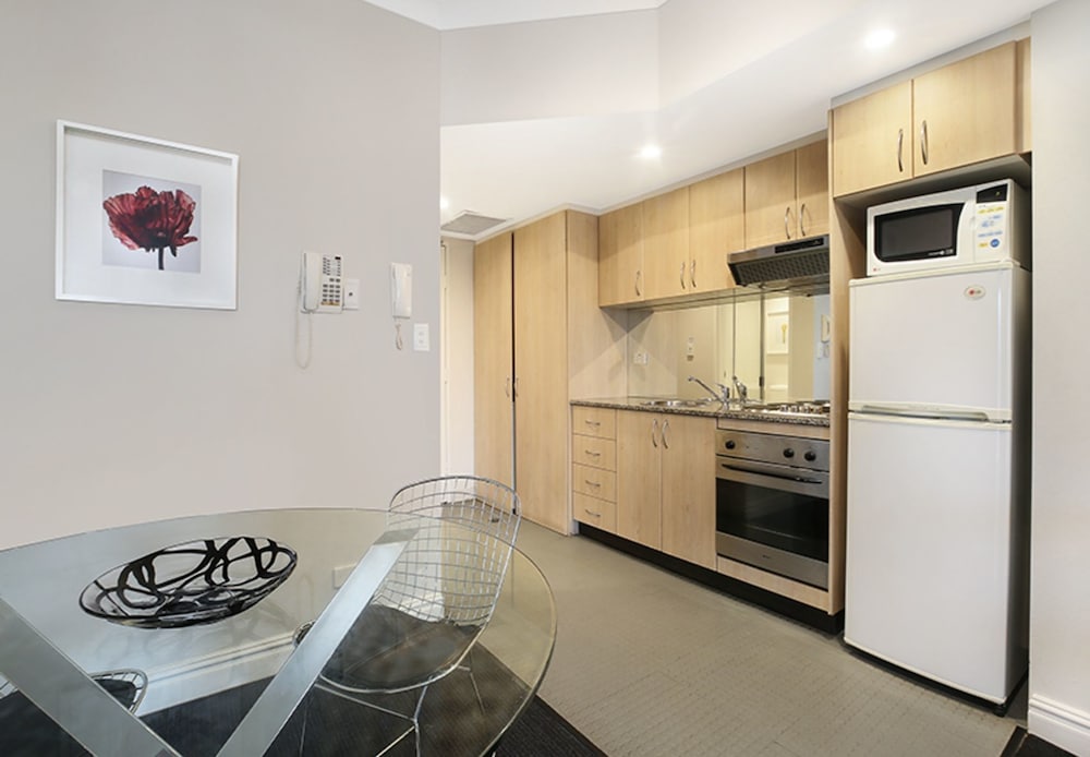 Sydney Airport Suites 37/50