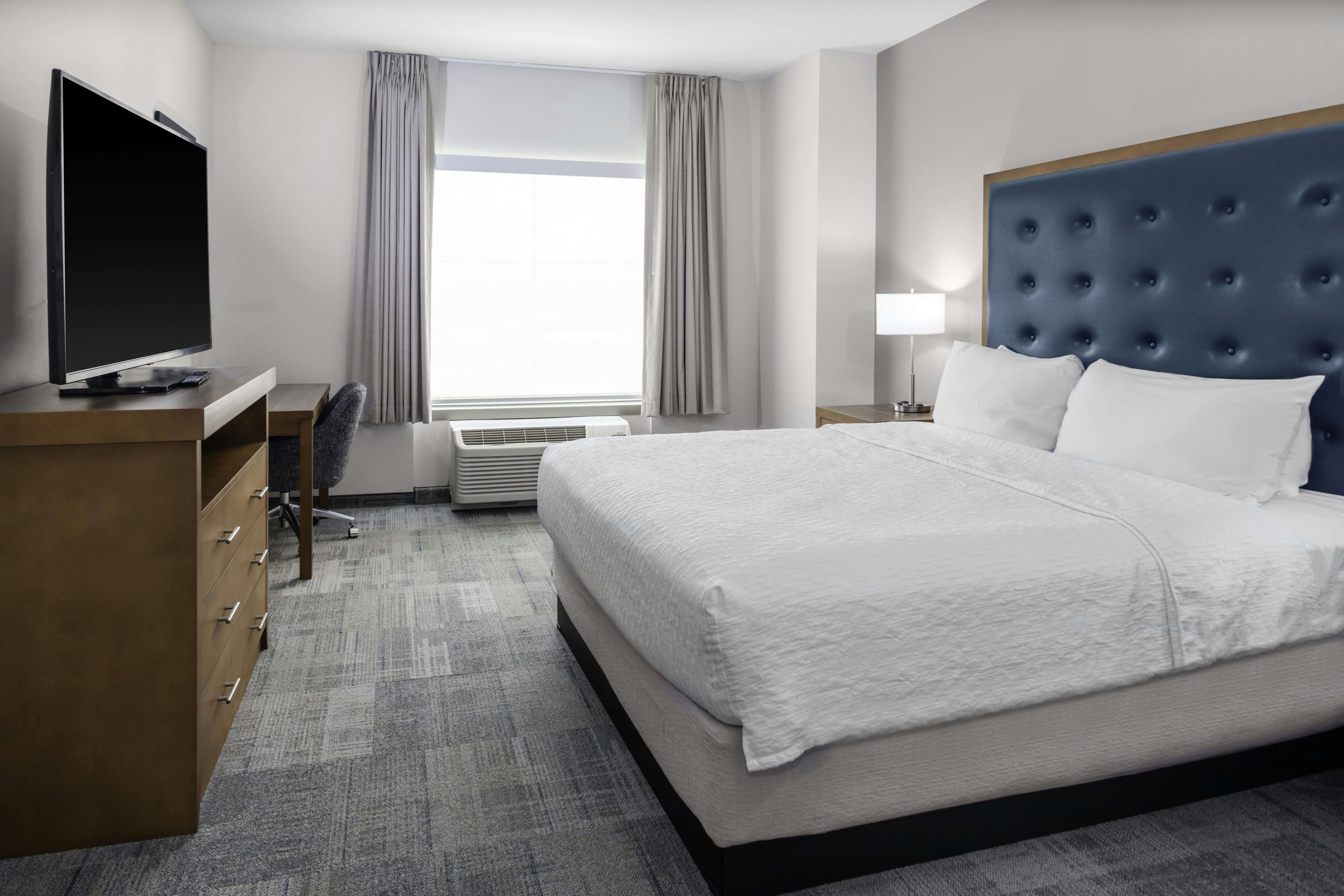 1 BEDROOM, PREMIUM, SUITE, KING BED