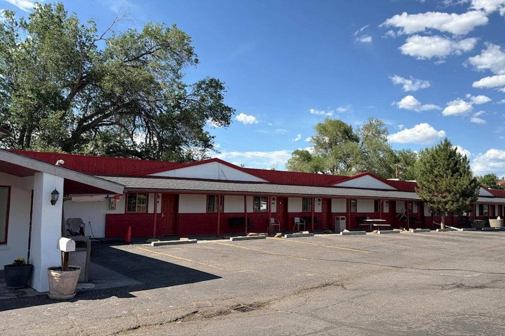 Econo Lodge Inn & Suites Montrose - Black Canyon Area 44/47