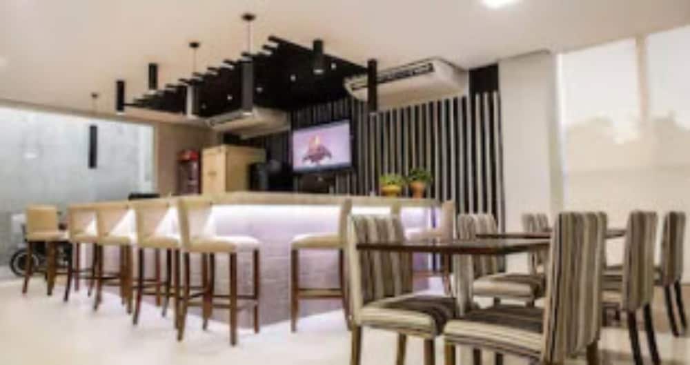 Alphapark Hotel 54/64