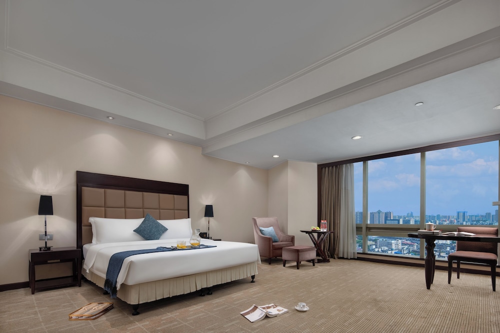 Changsha Huatian Hotel 8/29
