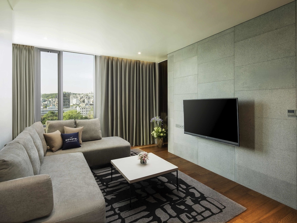 Novotel Ambassador Seoul Dongdaemun Hotels and Residences 48/75
