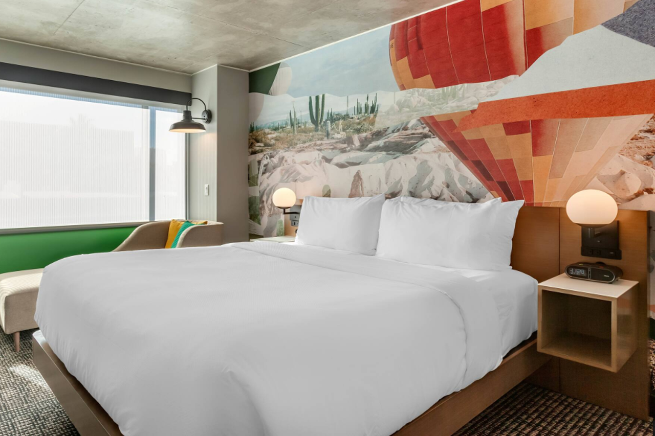 The Inkwell Phoenix, Tapestry Collection by Hilton 5/15
