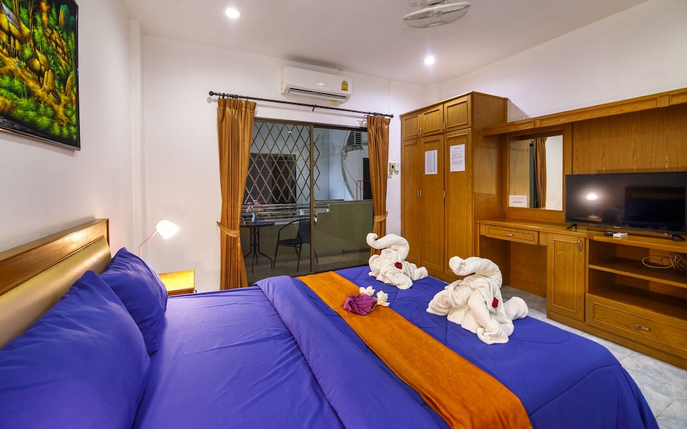 Travellers Rest Hotel 14/40