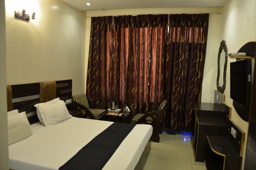Hotel Citi Heights 26/41