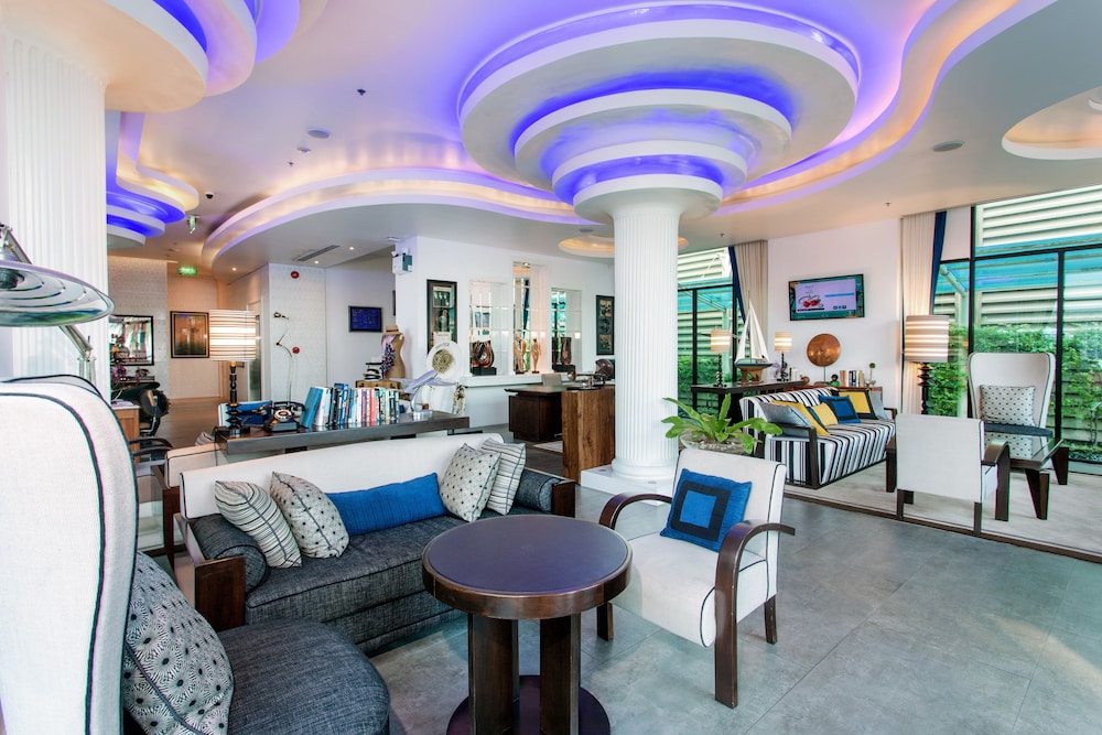 Wave Hotel 30/50