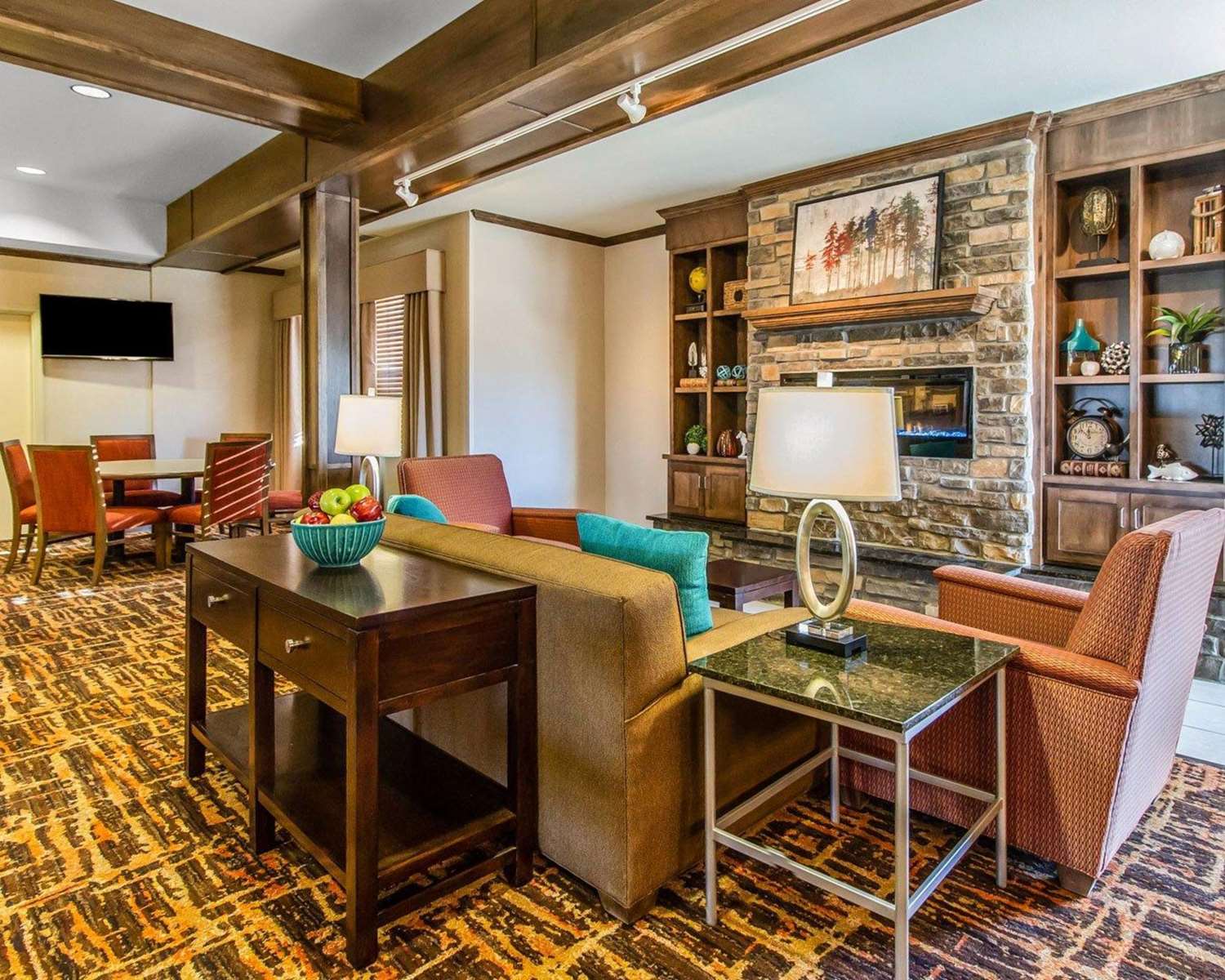 Mainstay Suites Watford City 9/14