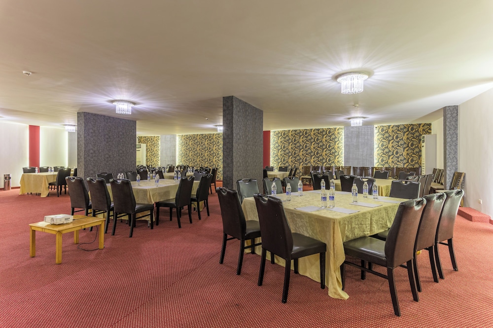 Al Murjan Palace Hotel, Jounieh 60/77