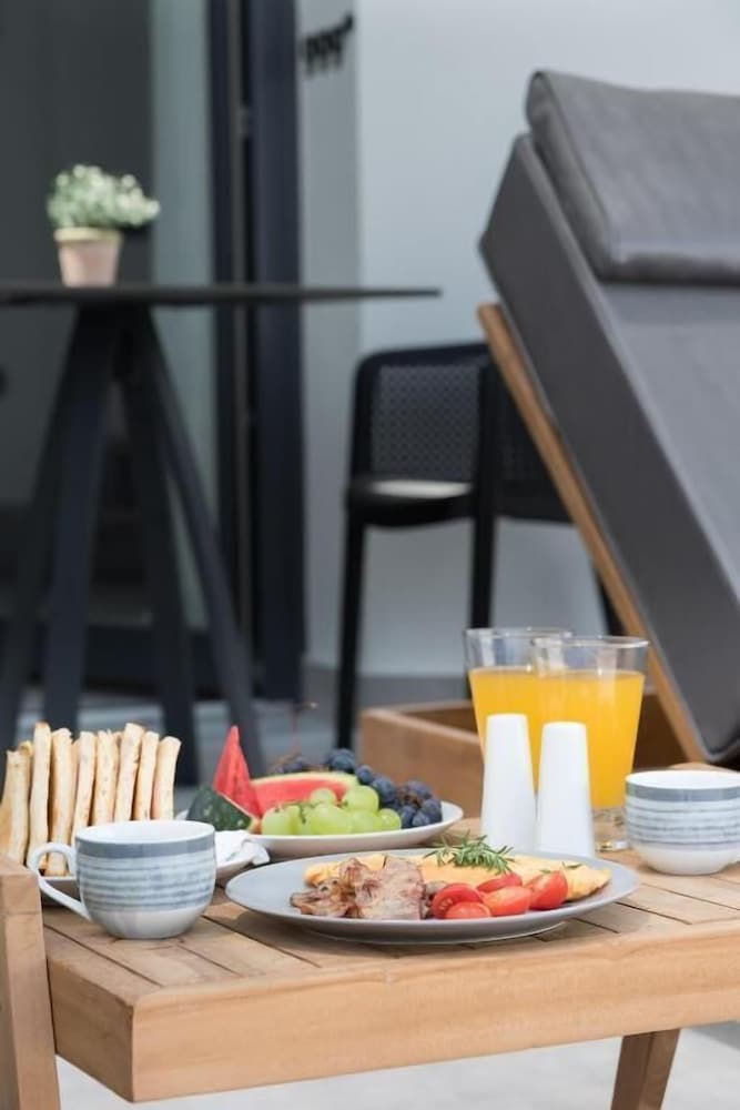 Karat Suites 32/50