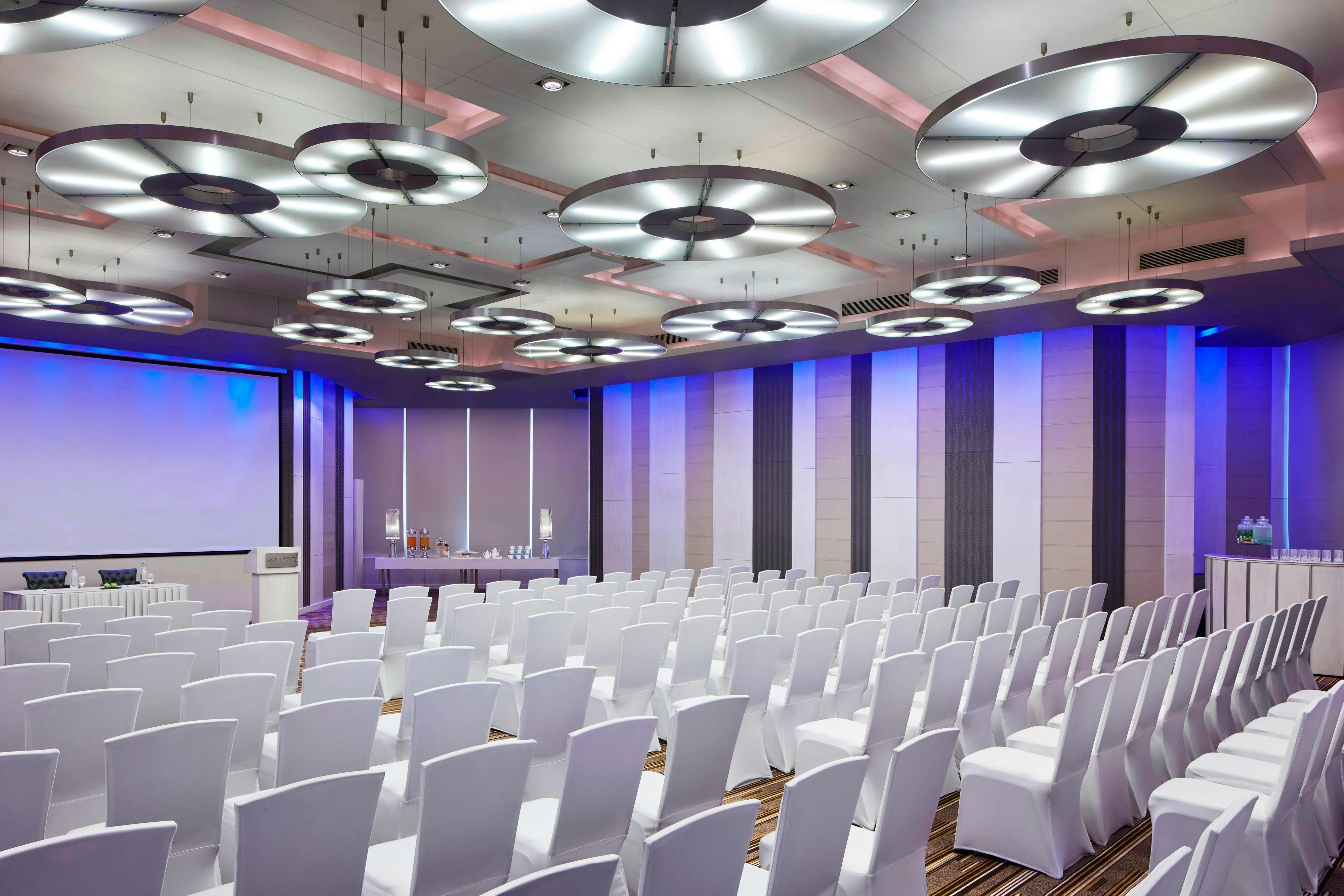 Le Meridien New Delhi 43/50