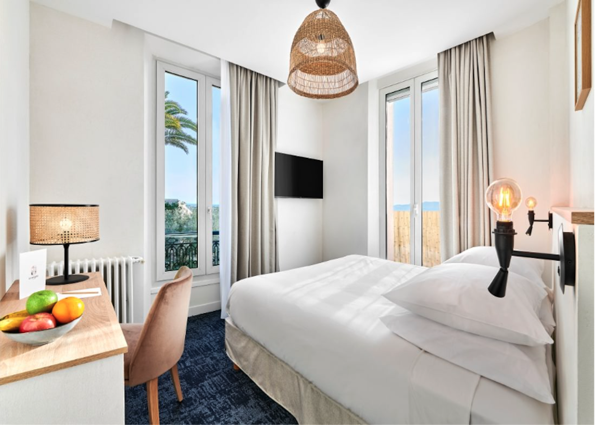 Hotel Le Suquet Cannes 6/18