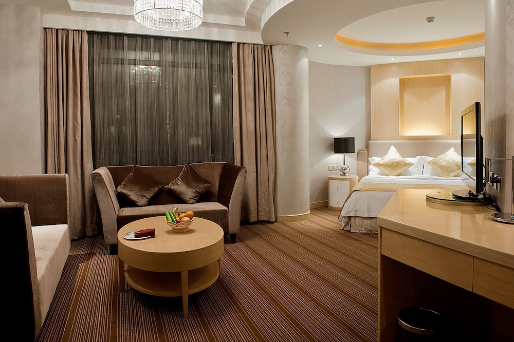 Golden Mountain International Hotel 38/49