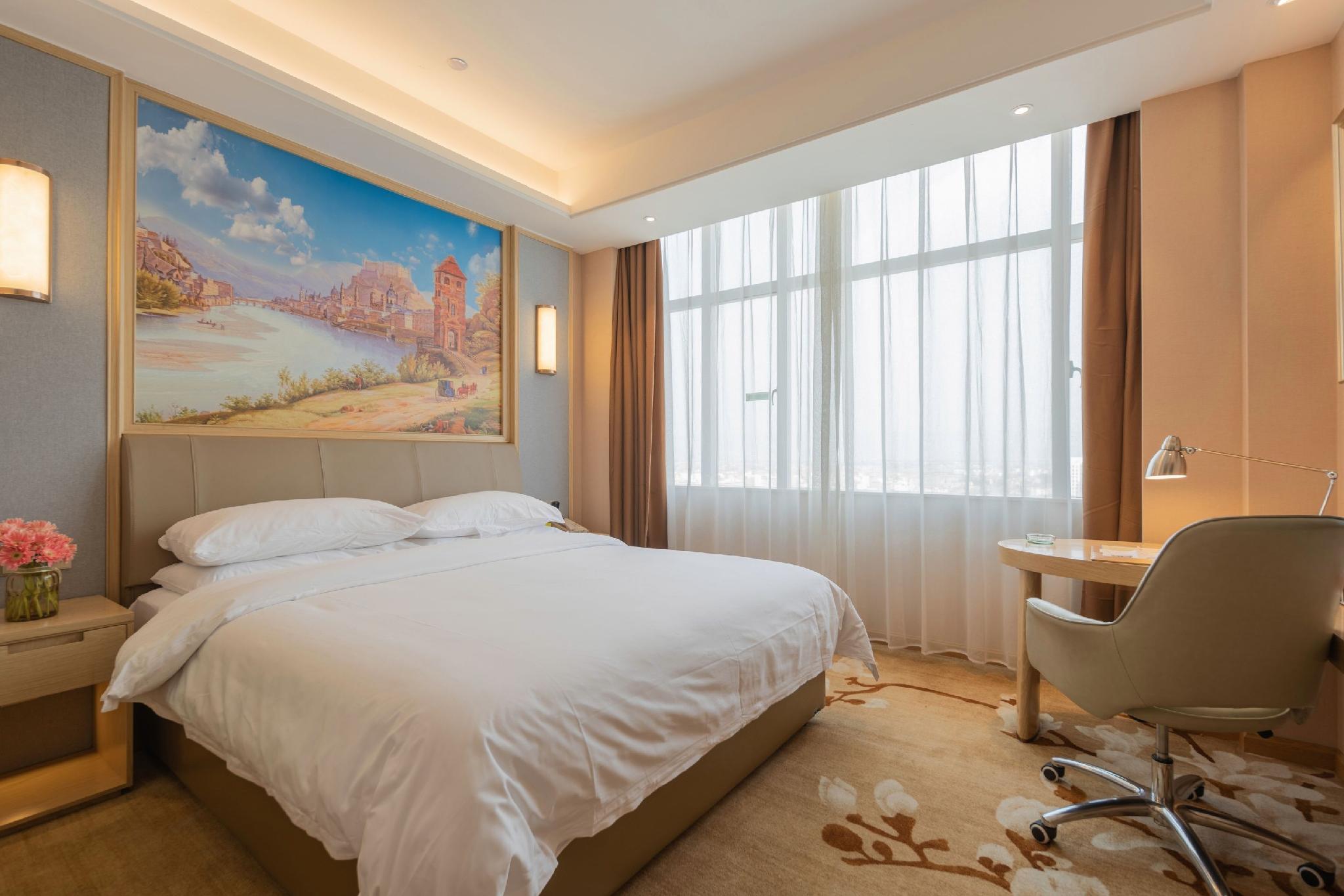 Vienna Hotel (Qujing Railway Station) 27/46
