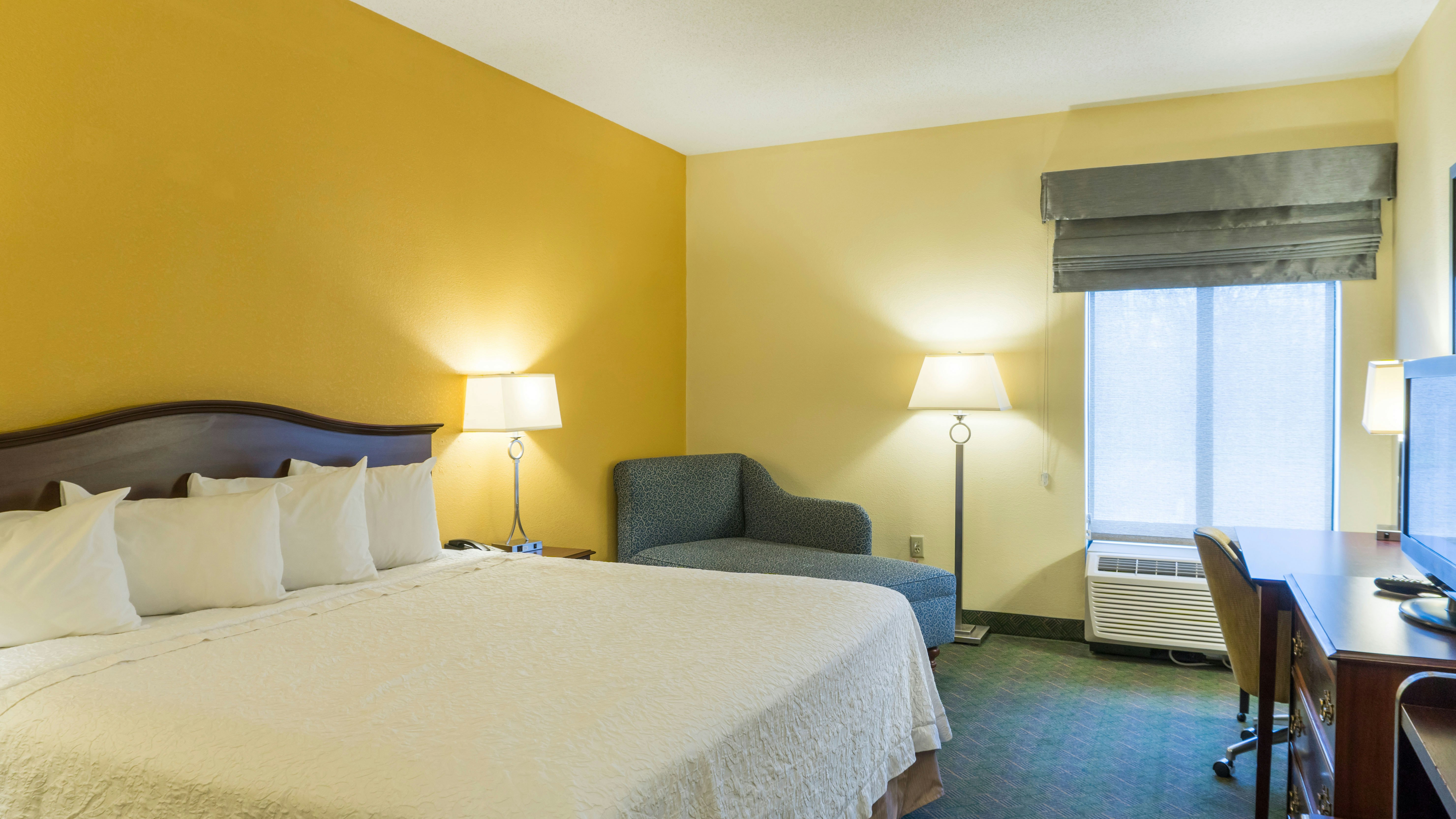 Hampton Inn New Philadelphia 12/44