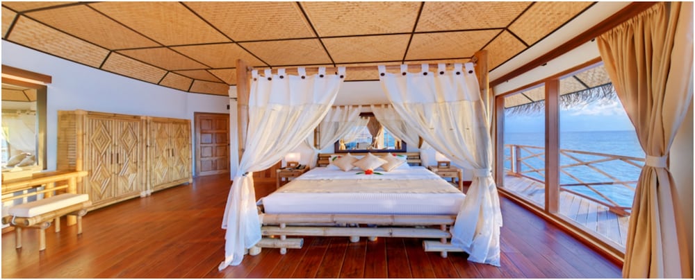 Angaga Island Resort And Spa 10/57