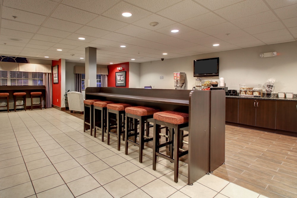 Microtel Inn & Suites Tuscaloosa Near University 27/30