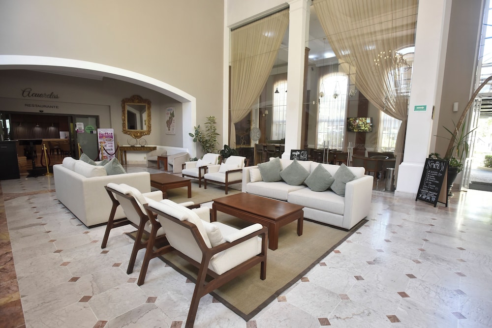 Plaza Camelinas Hotel 39/63