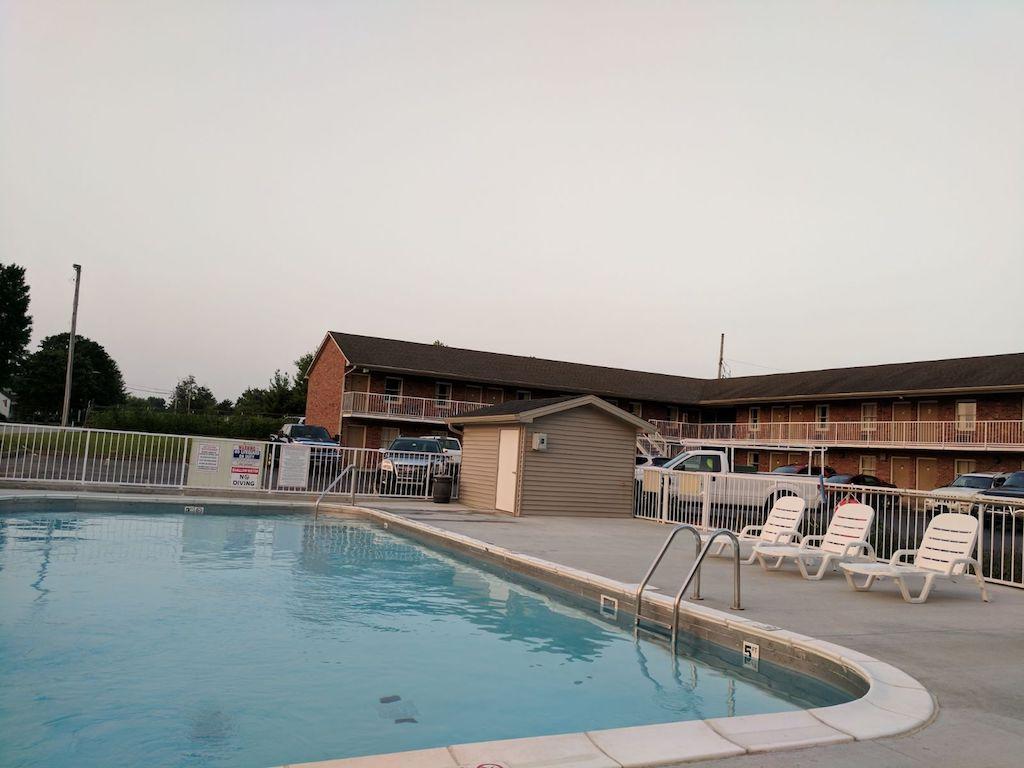 Old Bardstown Inn 8/32