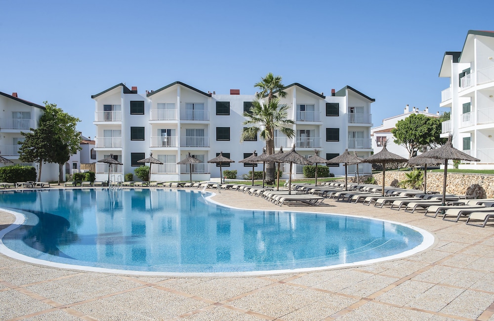 Pierre & Vacances Menorca Cala Blanes (ex Roc Cala D’en Blanes Beach Club Aparthotel) 12/69
