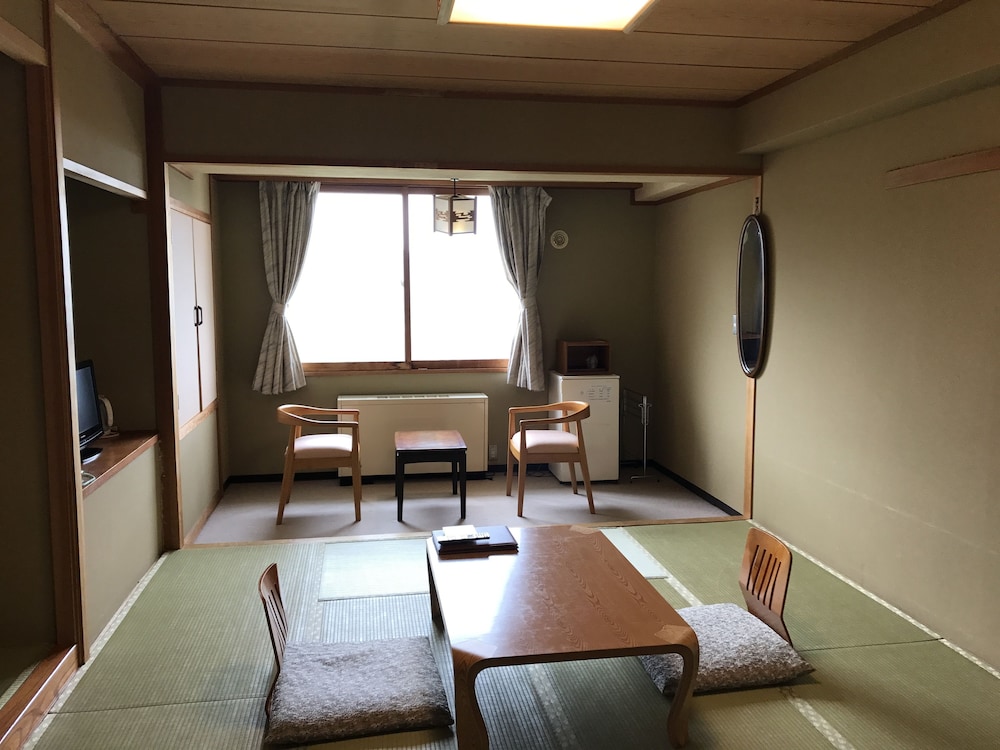 Hotel Higashidate 20/50