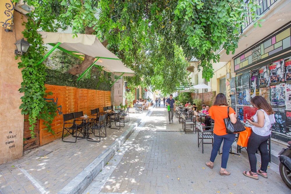 Raise Boutique Rooms in Center of Athens 18/23