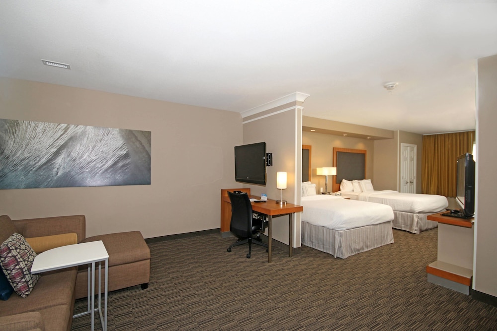 SpringHill Suites Charleston North/Ashley Phosphate 16/46
