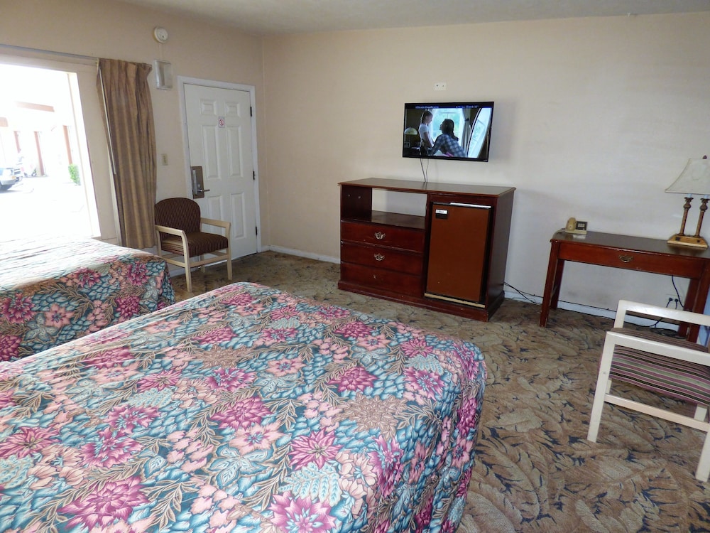 Sands Motel 2/28
