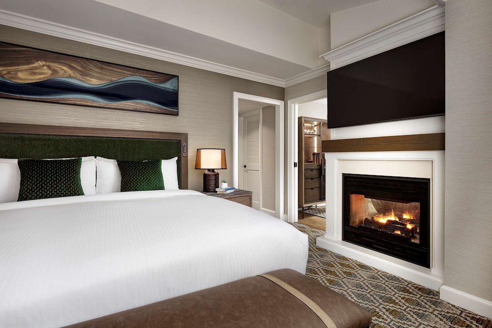 Fairmont Chateau Whistler 16/76
