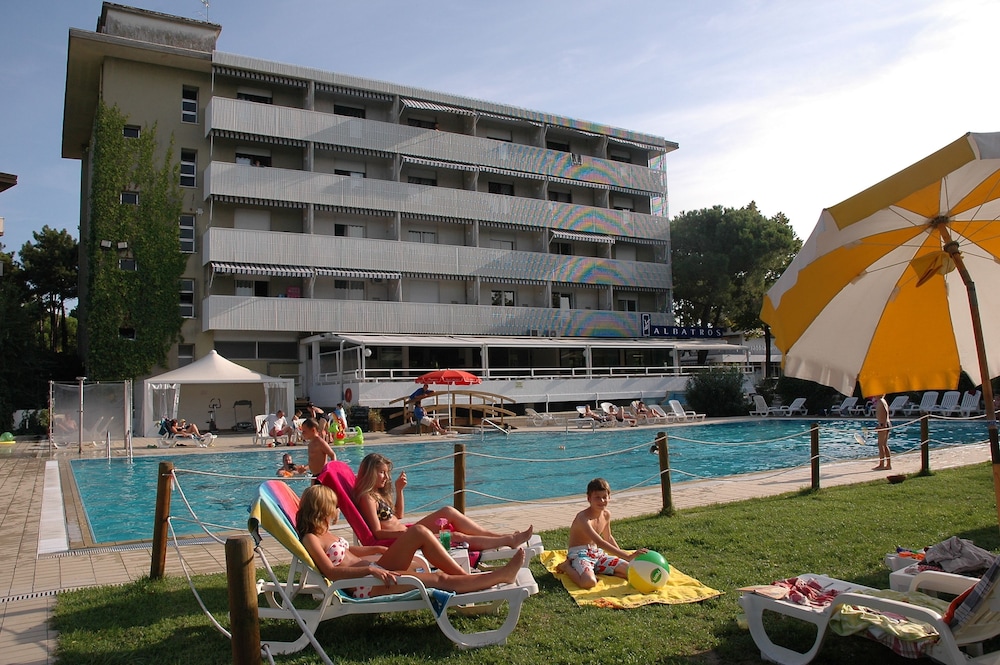 APARTHOTEL ALBATROS 26/29