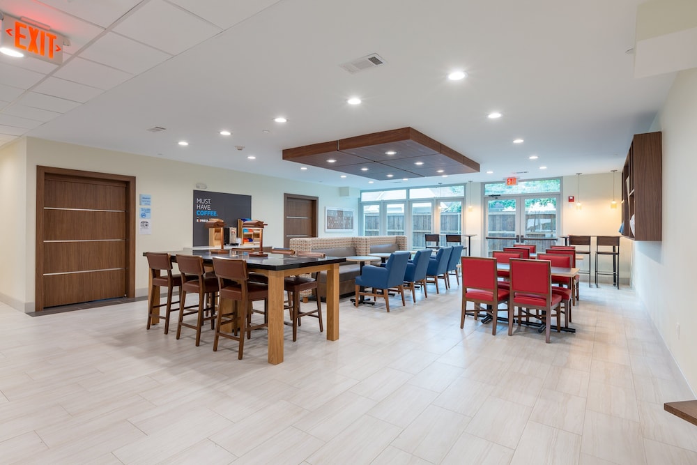 Residence Inn By Marriott Arlington 28/35