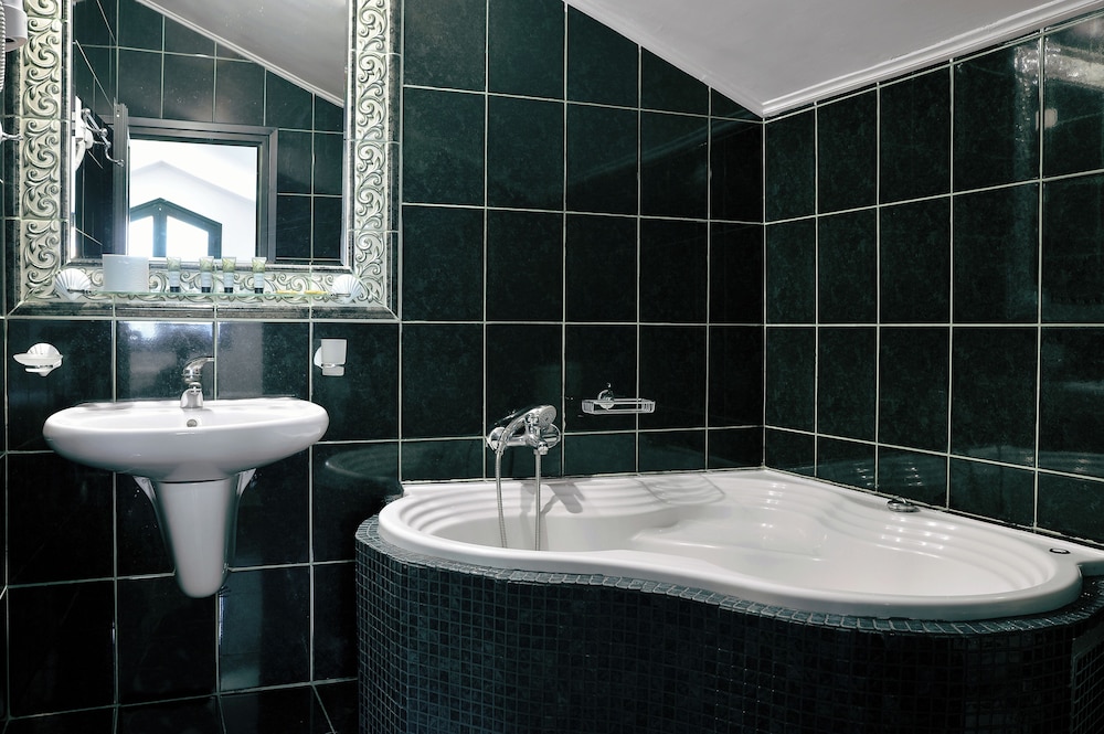 Aktaion Beach Boutique Hotel and Spa 79/79
