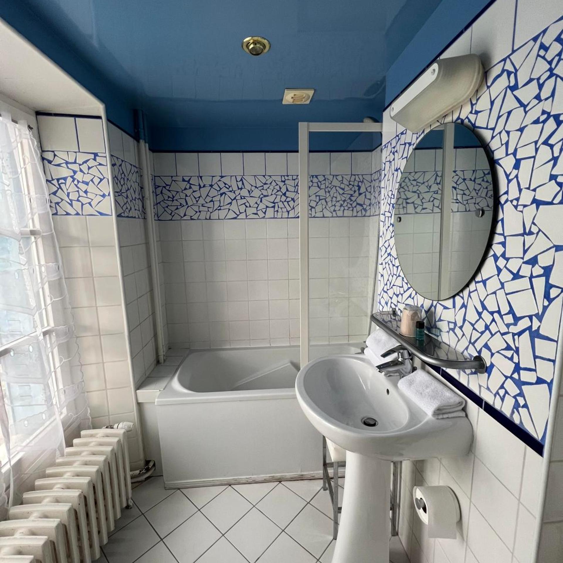 Hotel Les Bords de Seine 28/29