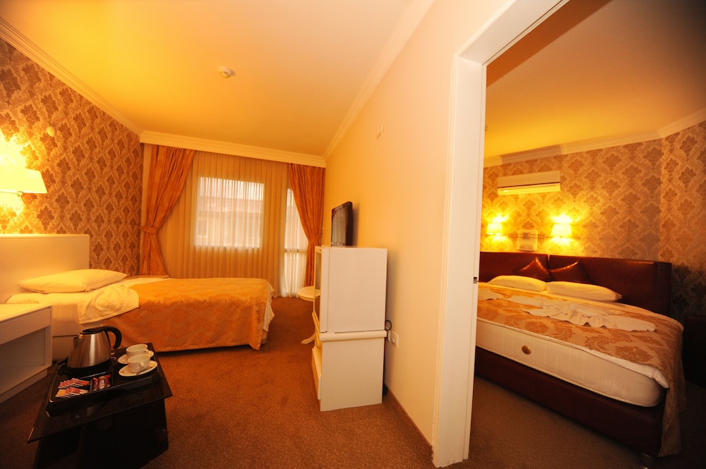 Mara Palace Hotel 52/92