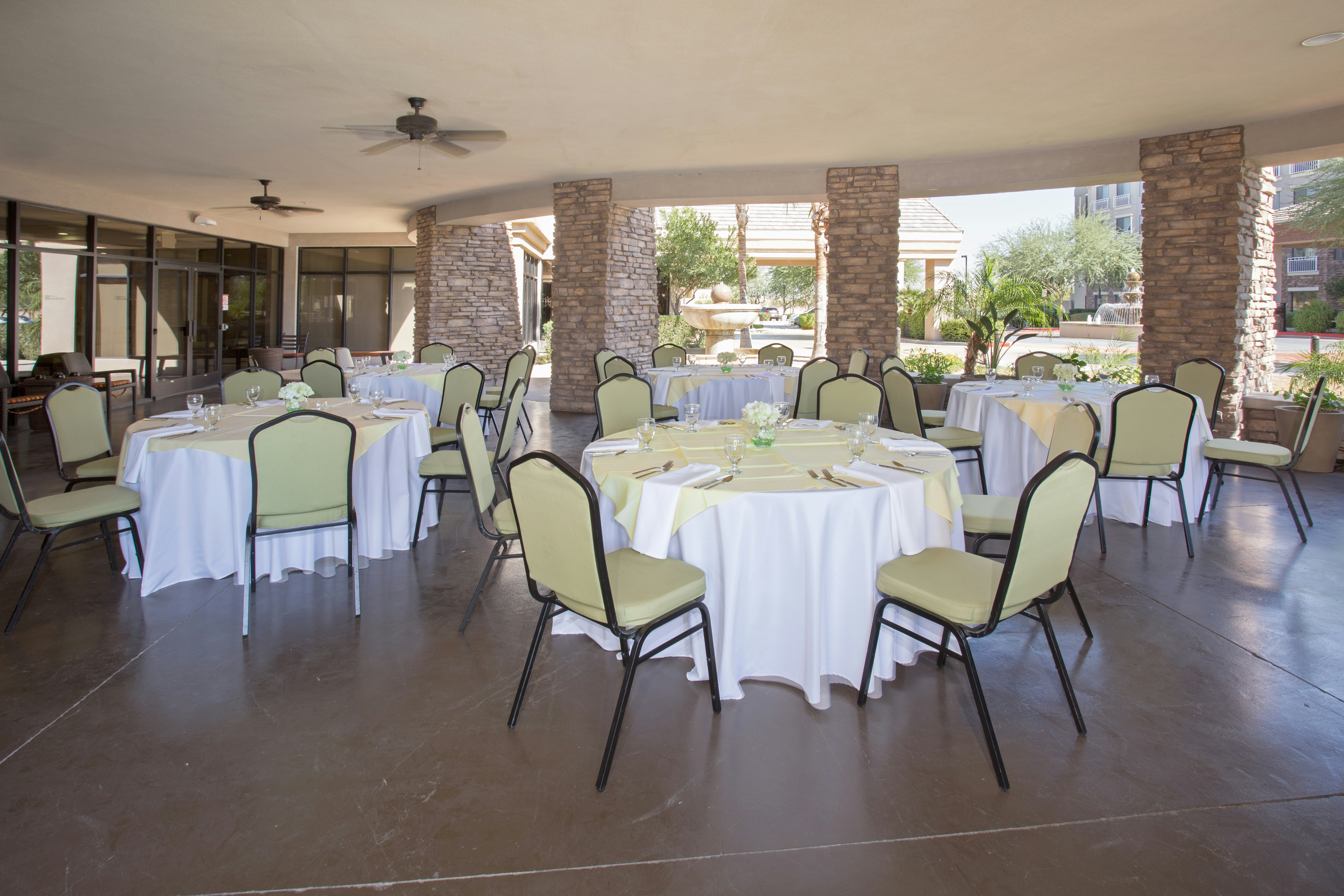 Hilton Garden Inn Phoenix Avondale 19/28