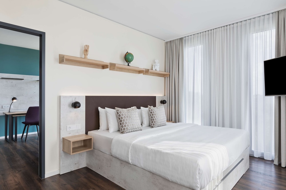 Stellaris Apartment Hotel 5/47