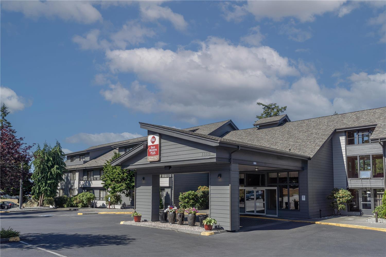 Best Western Plus Oak Harbor Hotel & Conference Center 40/41